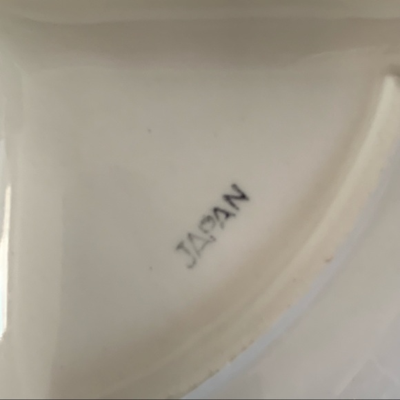 Tosho Butterly & Flower 13” Lace Border Four Section Plate Japanese Fine China - Picture 10 of 10